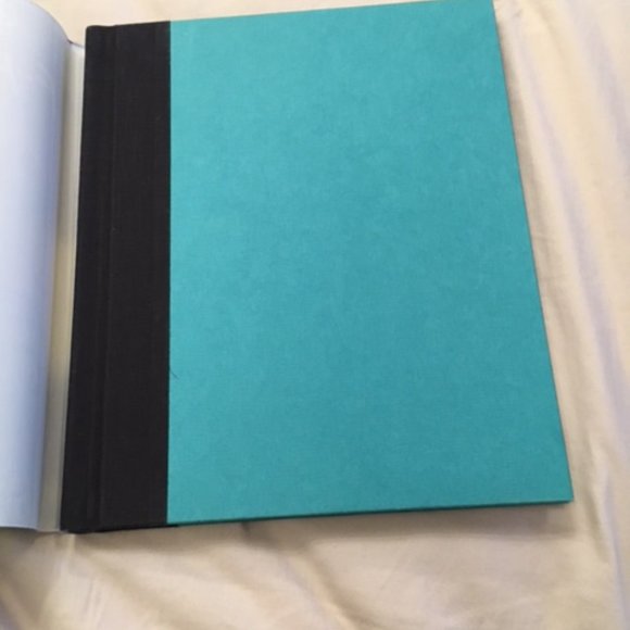 FRIENDS COOKBOOK - Cooking with F*R*I*E*N*D*S - Picture 2 of 7